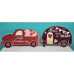 Valentines Day Vintage Red Farmhouse Truck & Camper Wreath Wall Hanging Decor